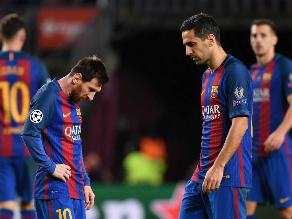 欧冠半决赛精彩瞬间:国米力克巴萨,巴萨球员身影引关注 欧冠半决赛精彩瞬间:国米力克巴萨,巴萨球员身影引关注